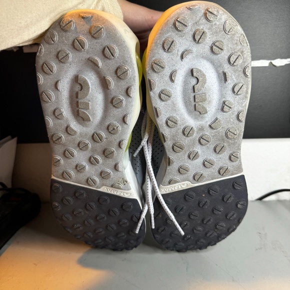 Nike - Picture 5 of 6